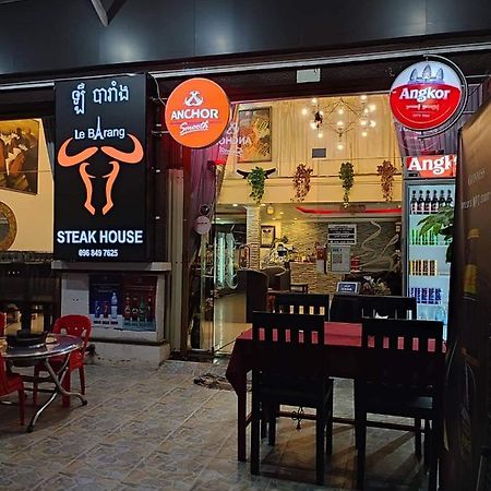 Le Barang Steakhouse & Guesthouse Σίχανουκβιλ Εξωτερικό φωτογραφία