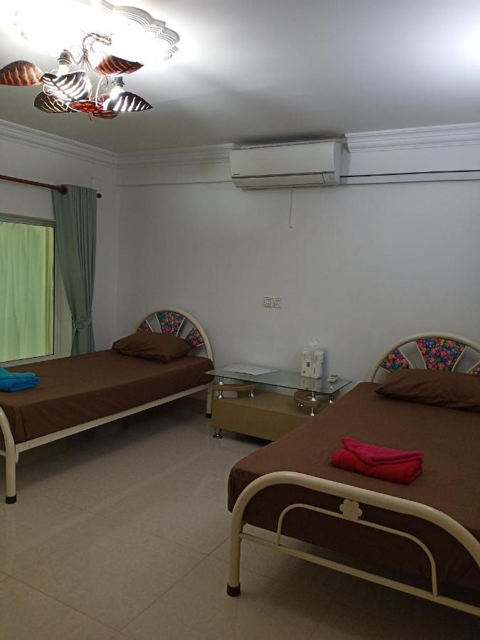 Le Barang Steakhouse & Guesthouse Σίχανουκβιλ Εξωτερικό φωτογραφία