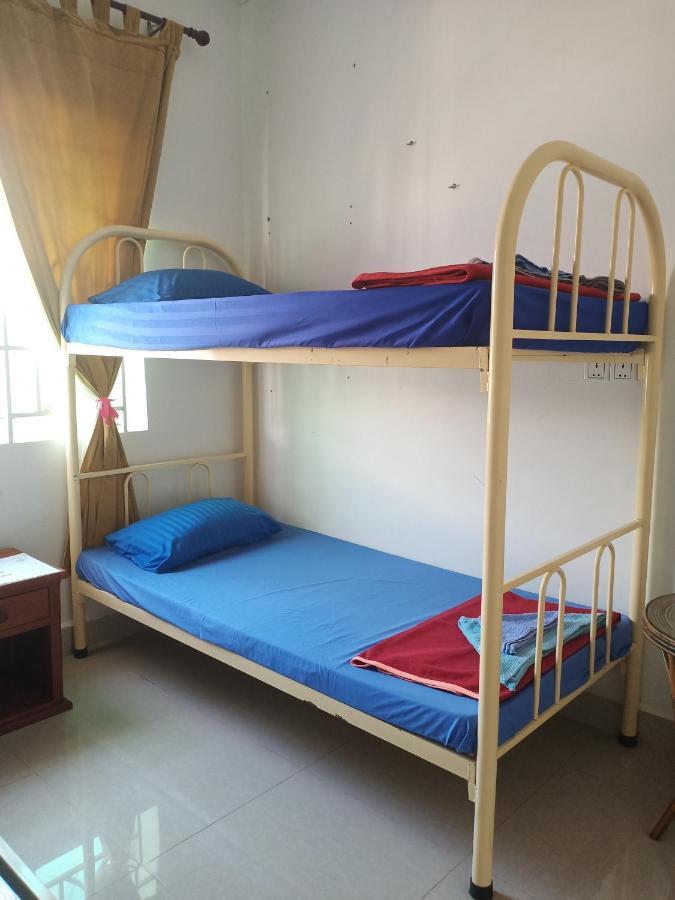 Le Barang Steakhouse & Guesthouse Σίχανουκβιλ Εξωτερικό φωτογραφία