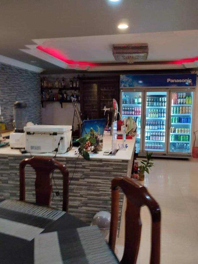Le Barang Steakhouse & Guesthouse Σίχανουκβιλ Εξωτερικό φωτογραφία